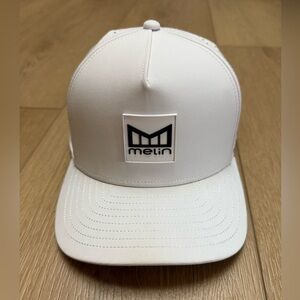 Melin Men’s White Odyssey Cap